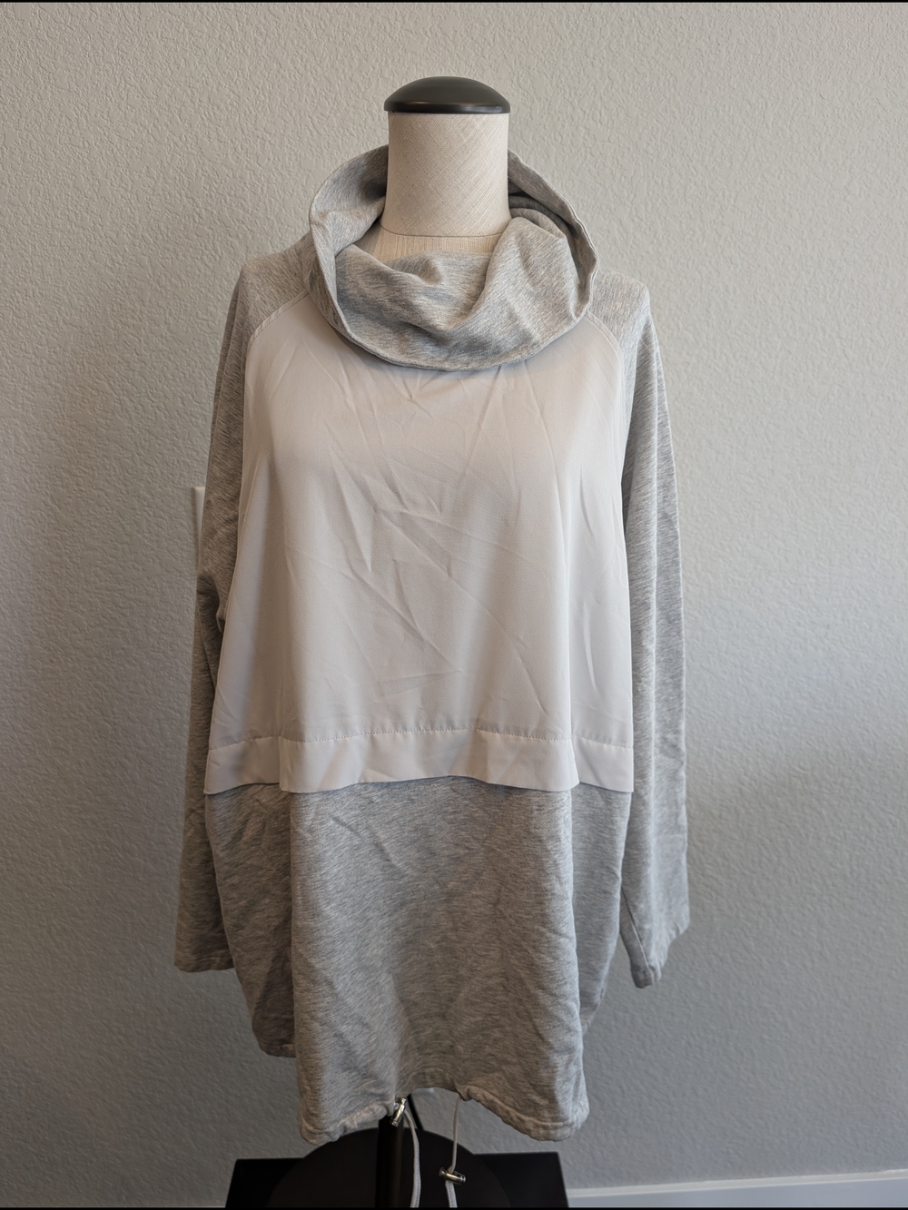 Chico's Plus Sz 3 Women's Grey and White Cowl Neck Pullover Comfy Sweater
